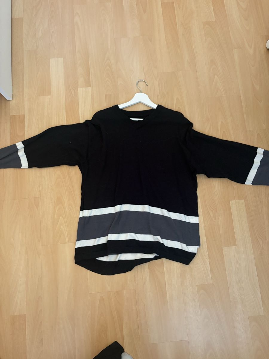 Stüssy Pulls & Sweat-shirts: Stüssy Pulli – D'occasion à Wolfwil par pmaag