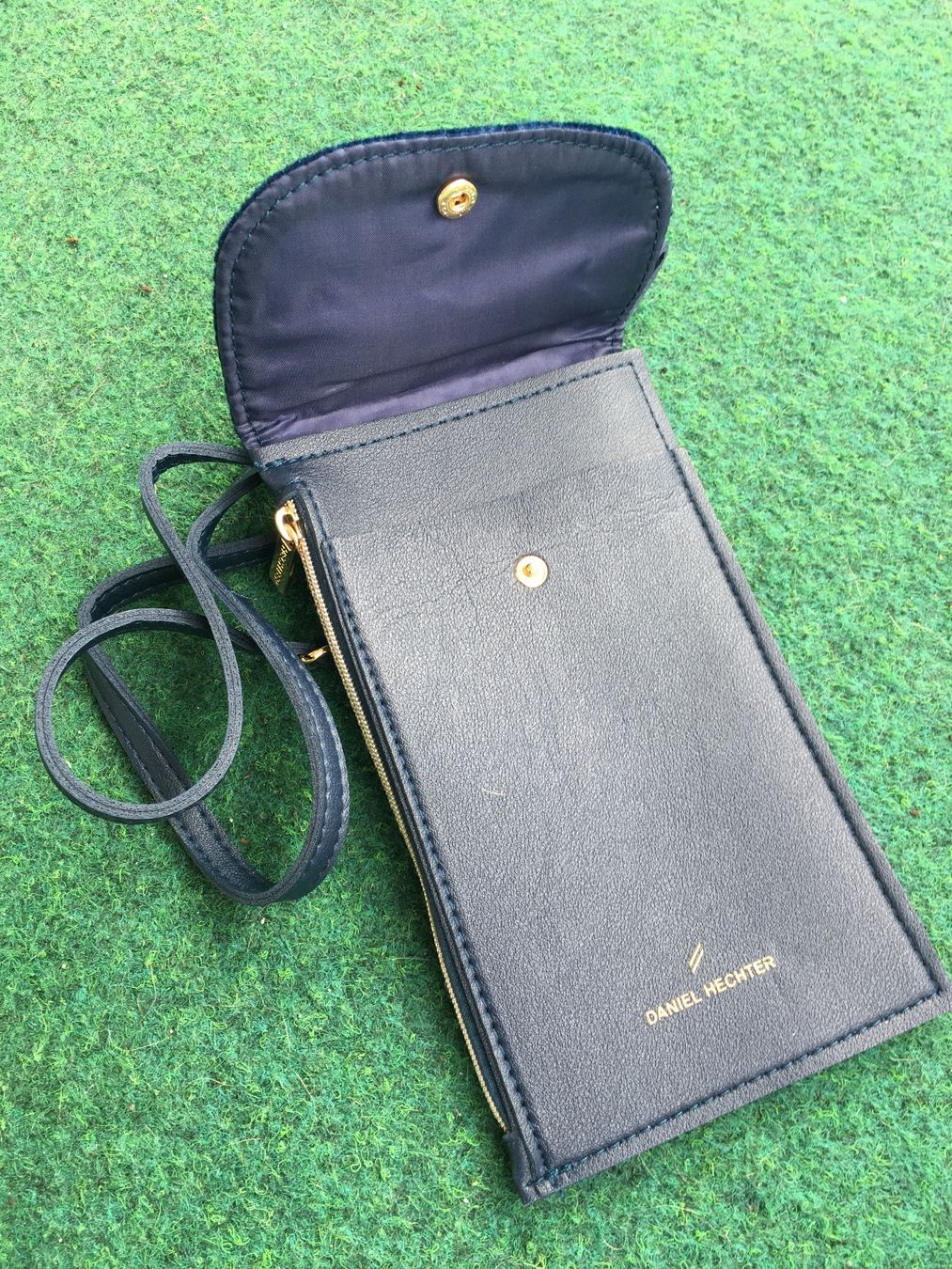 Borse da donna: Handtasche mit Handytasche – Nuovo (secondo la descrizione) da Wangen b. Olten venduto da Finolino28 4