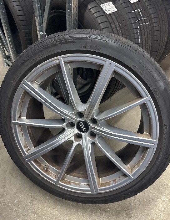 Pneumatici & Ruote complete: Audi Rsq8 Winterkompletträder – Usato da Oftringen venduto da lar_569b 2