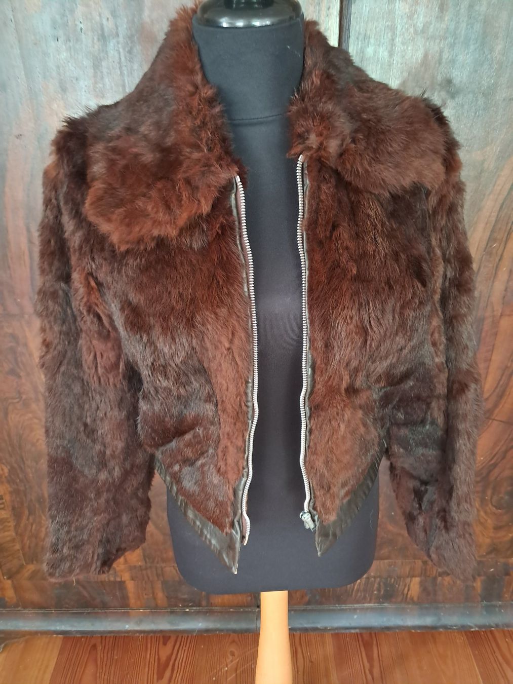 Jacken: Echtfell Jacke . wunderschönes Braun . S . mit Leder . – Gebraucht aus Leuggelbach von schmetterlings-fee