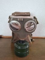 Masque à gaz militaire d'origine de Hongrie + sacoche – Rare