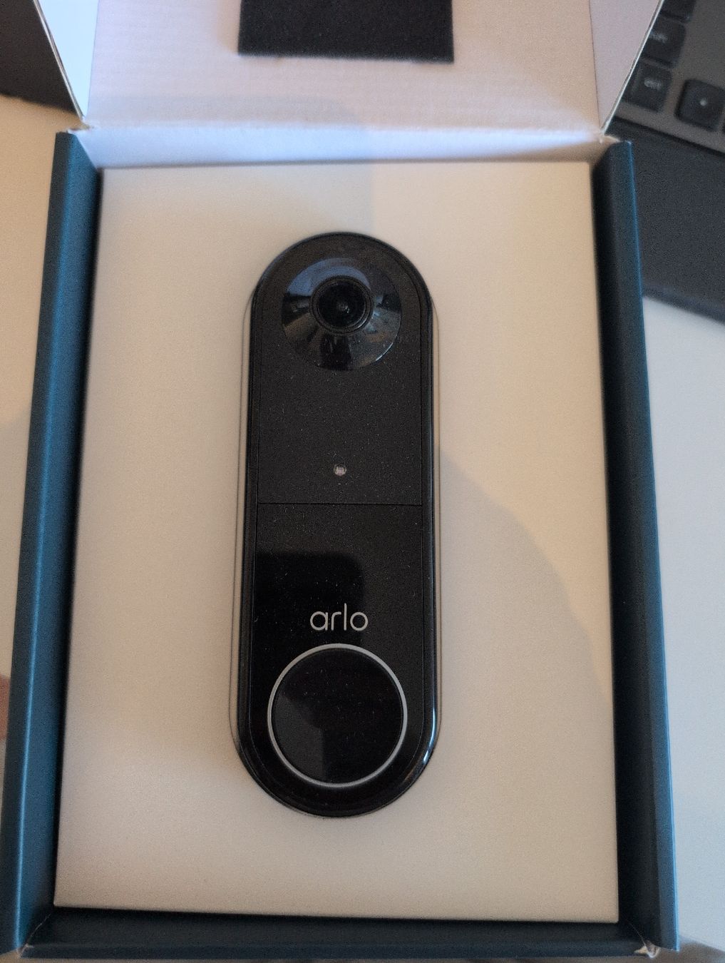 Arlo Sistemi d'allarme: Arlo Essential kabellose Videotürklingel – Usato da Uitikon Waldegg venduto da Gaehwi 1