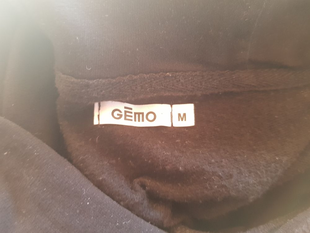 GEMO - Pull à capuche noir -  M 6