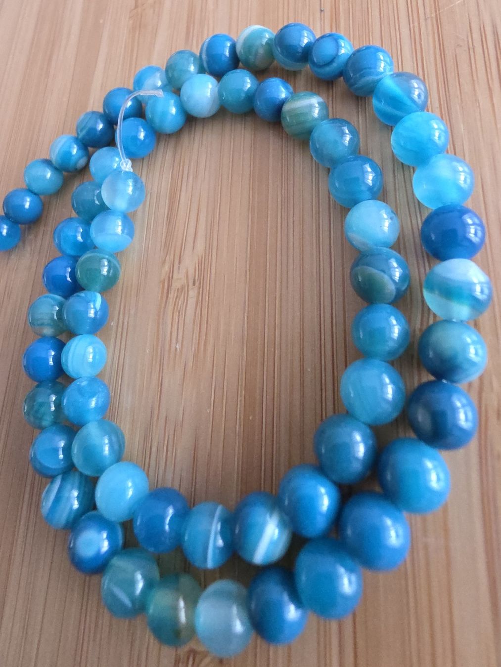 Minerali & Pietre curative: Sardonyx blau 6mm. Strang – Nuovo e nell'imballaggio originale da Menziken venduto da Mirager 1
