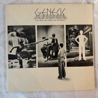 GENESIS - THE LAMB LIES DOWN ON BROADWAY