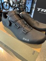 Sale! Fizik Tempo Decos Carbon Grösse 45