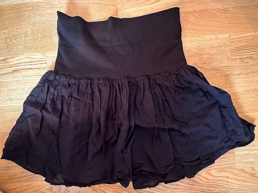 H&M Jupes: Jupe, Rock mit hohem, elastischem Bund. Gr. 36. – D'occasion à Zürich par Sunnyflower97