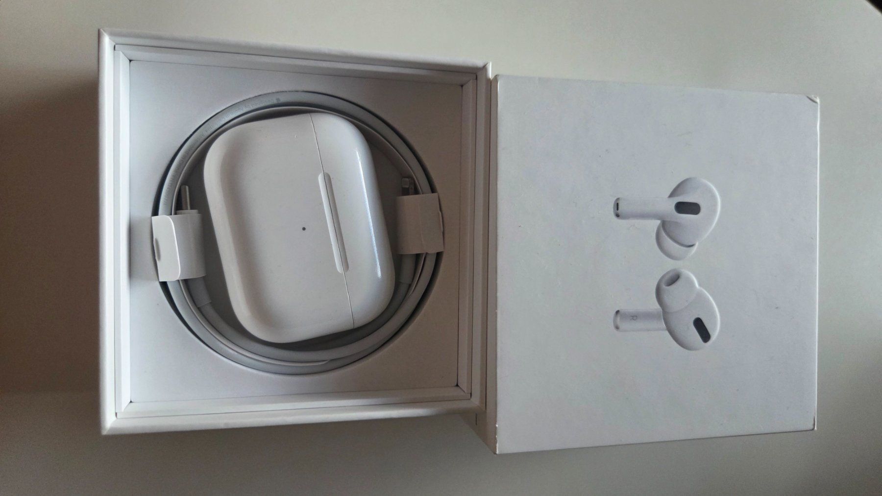 Apple Cuffie: Airpods Pro 1 mit MagSafe Ladecase – Usato da Zürich venduto da IreneS85 3
