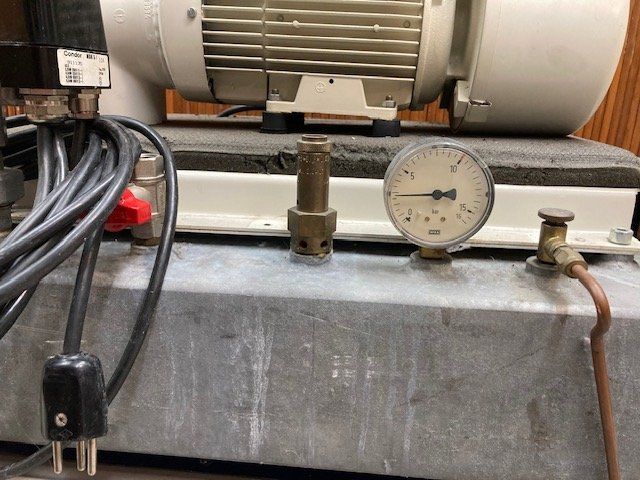 Compressori: Compresseur d'air – Usato da Aïre venduto da ren_8qc2 3