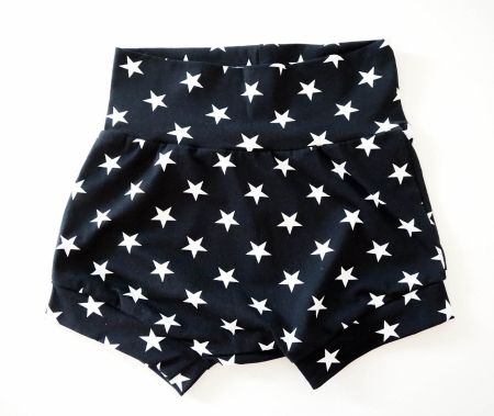 Kurze Hosen mit Sternen 104/110 NEU
