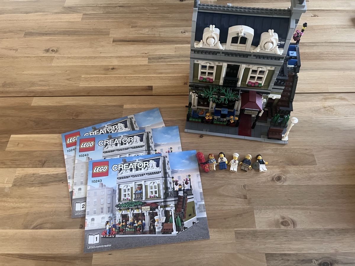 Lego Kit di costruzioni: Lego Creator Expert Pariser Restaurant 10243 – Usato da Bülach venduto da chevelle77