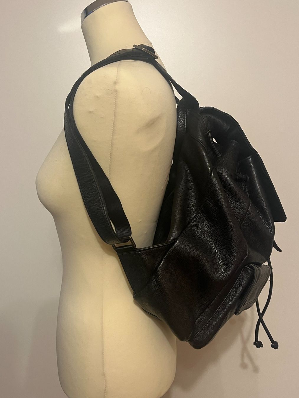 Navyboot Rucksäcke: Rucksack / Leder / Navyboot / schwarz – Gebraucht aus Zürich von laudomai 1
