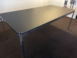 USM Haller Tisch 200 x 100 Linoleum Schwarz