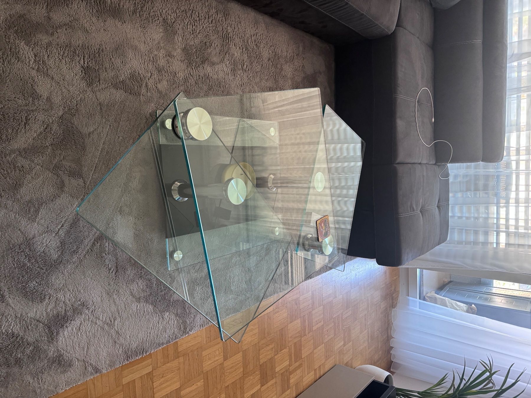 Tavoli: Glass coffee table modern design good condition – Usato da Bern venduto da Mickey251