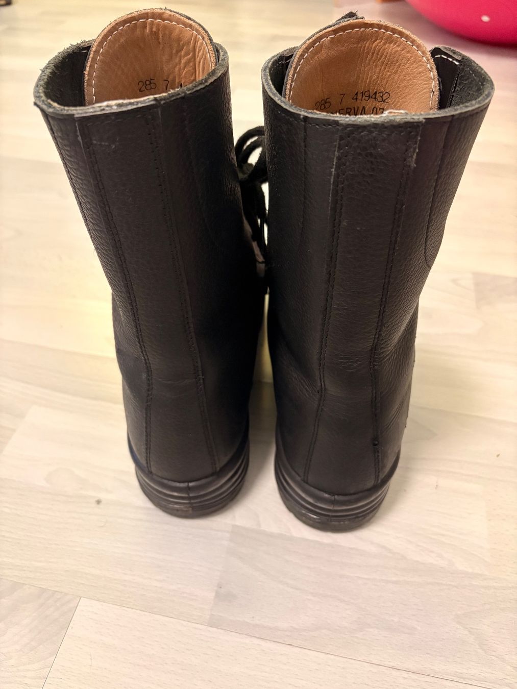 Schweizer Armee Herrenschuhe: Original Armee Kampfstiefel Leder robust MP 285 – Gebraucht aus Stansstad von Tigious 1