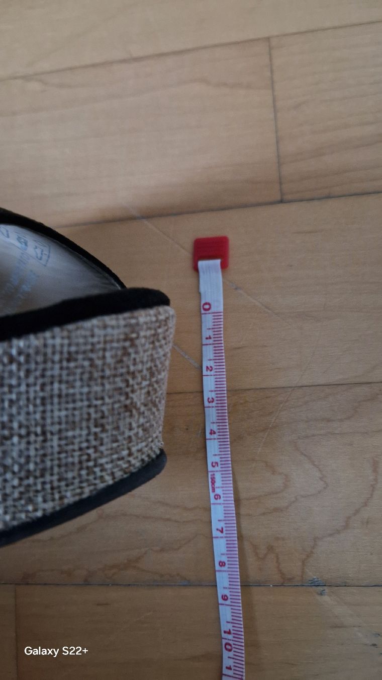 Scarpe da donna: Schuhe mit schwarzem Keil Größe 38 Piplar – Usato da Uetikon am See venduto da val_5xsw 7