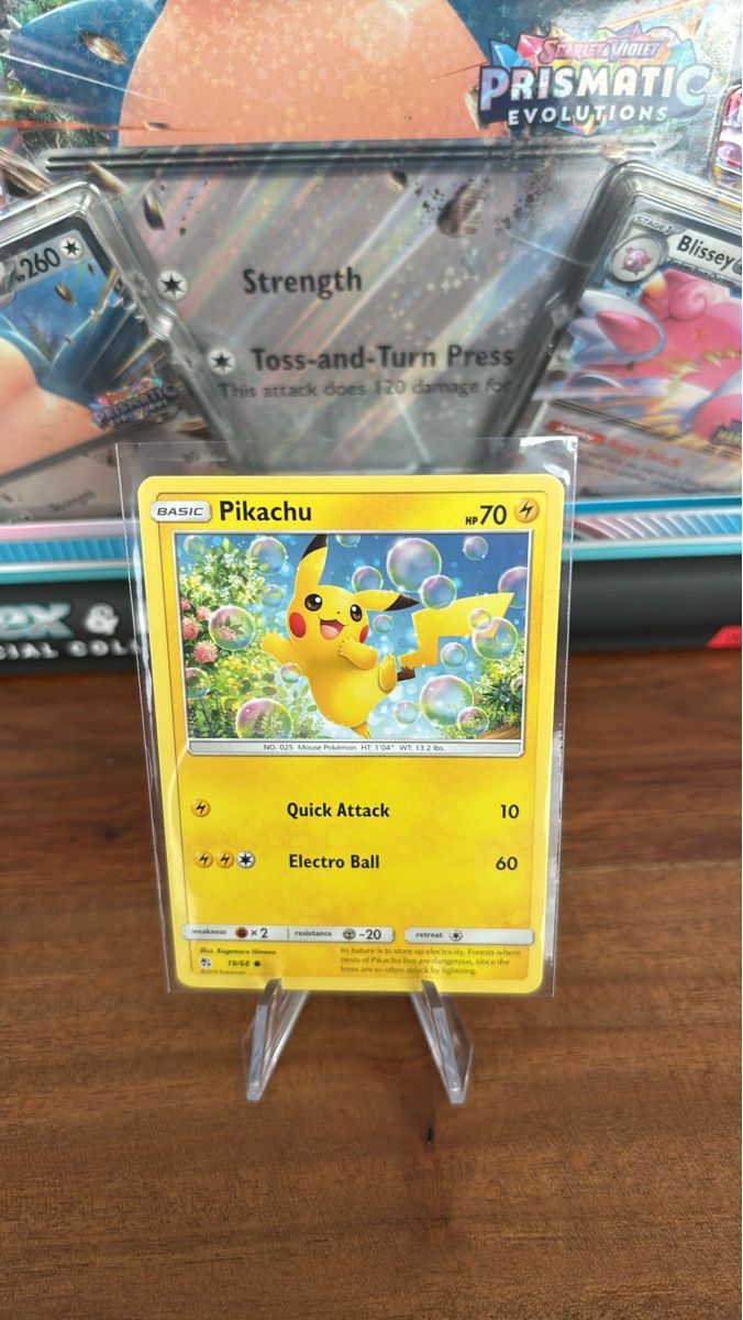 Pokémon Carte collezionabili: Pikachu 2019 - 19/68 – Usato da Rickenbach b. Wil venduto da PokemonSwissSpotify
