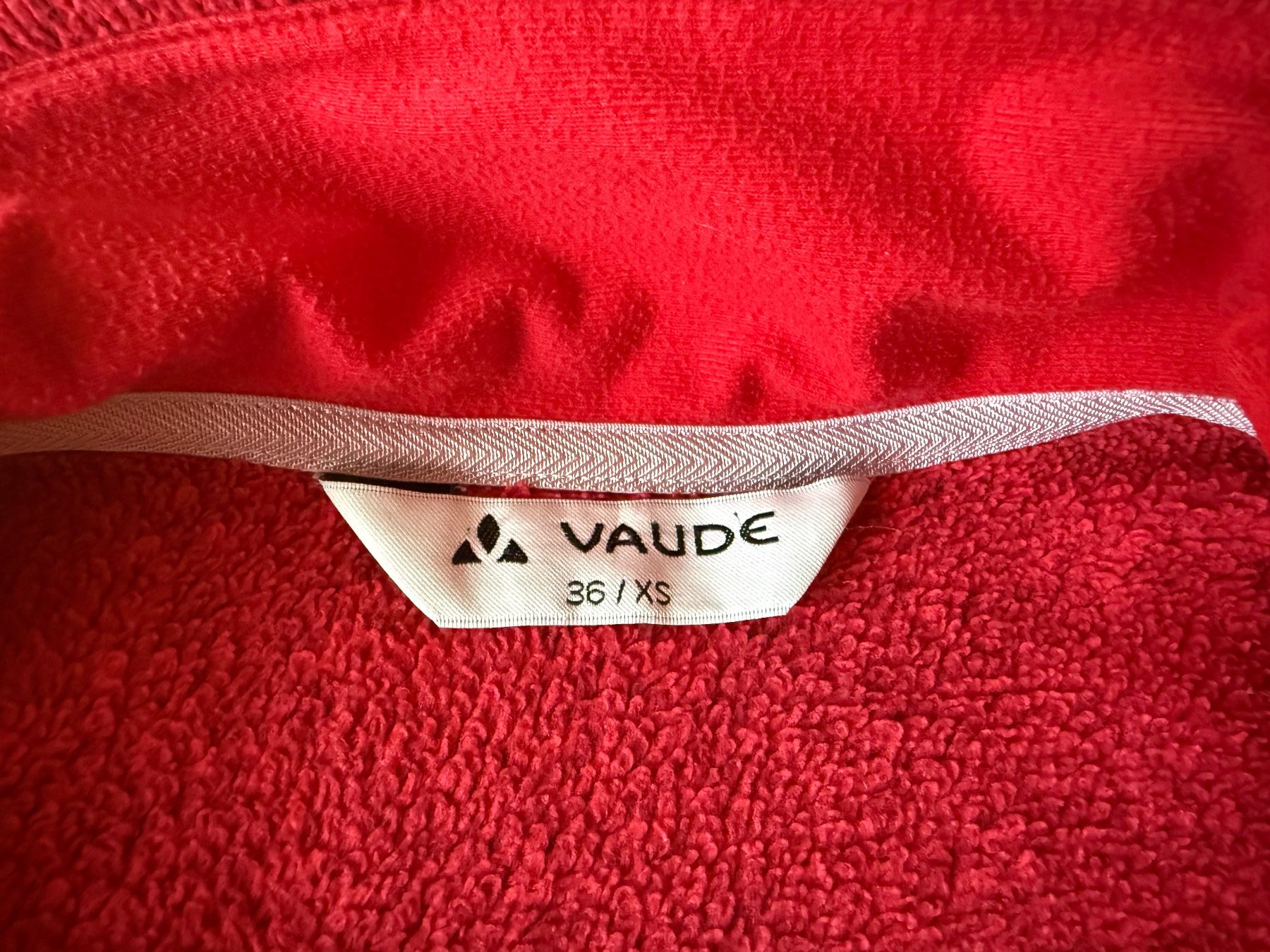 Vaude Jacken: Jacke Marke "Vaude" – Gebraucht aus Bern von spinnerei 2