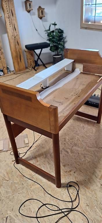 Instruments de musique: Orgelgehäuse,Keyboardständer – D'occasion à Amden par Orgelfreak 2