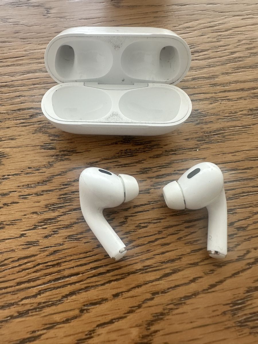 Cuffie: AIR Pods PRO – Usato da Winterthur venduto da su_4assd