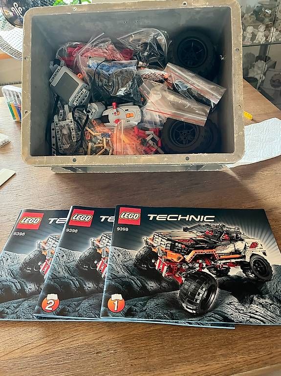 Lego Baukästen: Technic 4x4 Offroader 9398 – Gebraucht aus Olten von Einwegparadies