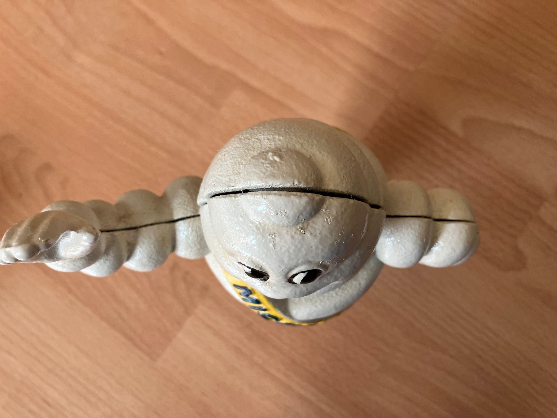 Michelin Figuren: 2 Kilo schwer Michelin Figur Eisen – Gebraucht aus Zürich von Classic_Collection_Zurich 3