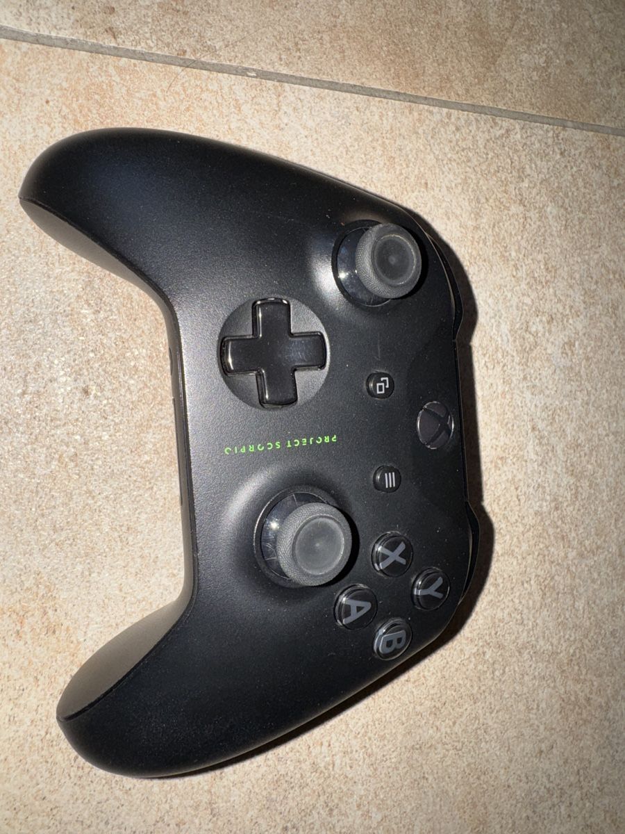 Microsoft Console: Xbox one x projet scorpion – Usato da Fully venduto da rafwe 1