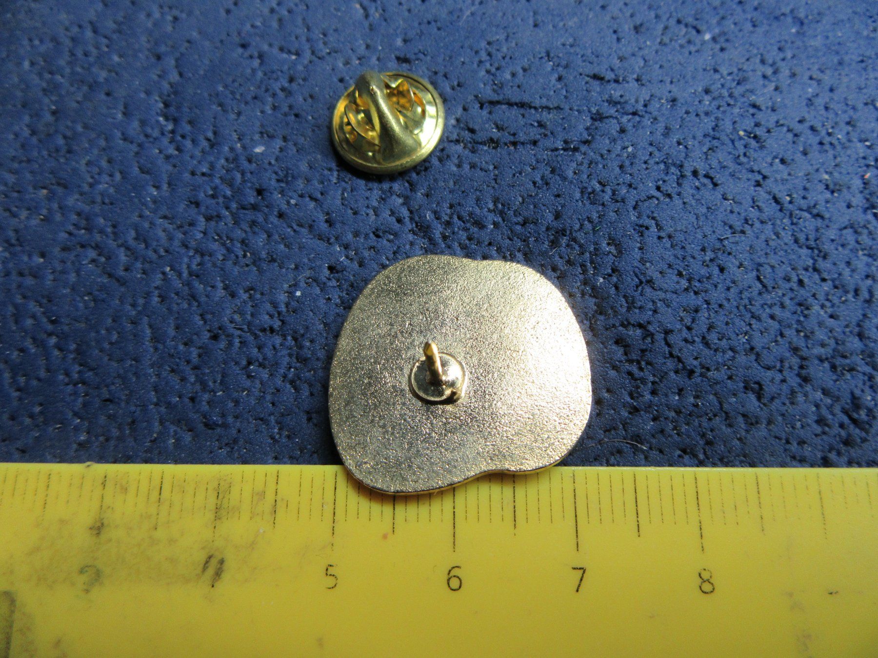 Placchette & Badge: KATZE KATER CASSIUS PIN ENAMEL – Usato da Ettingen venduto da Hausi4711 1