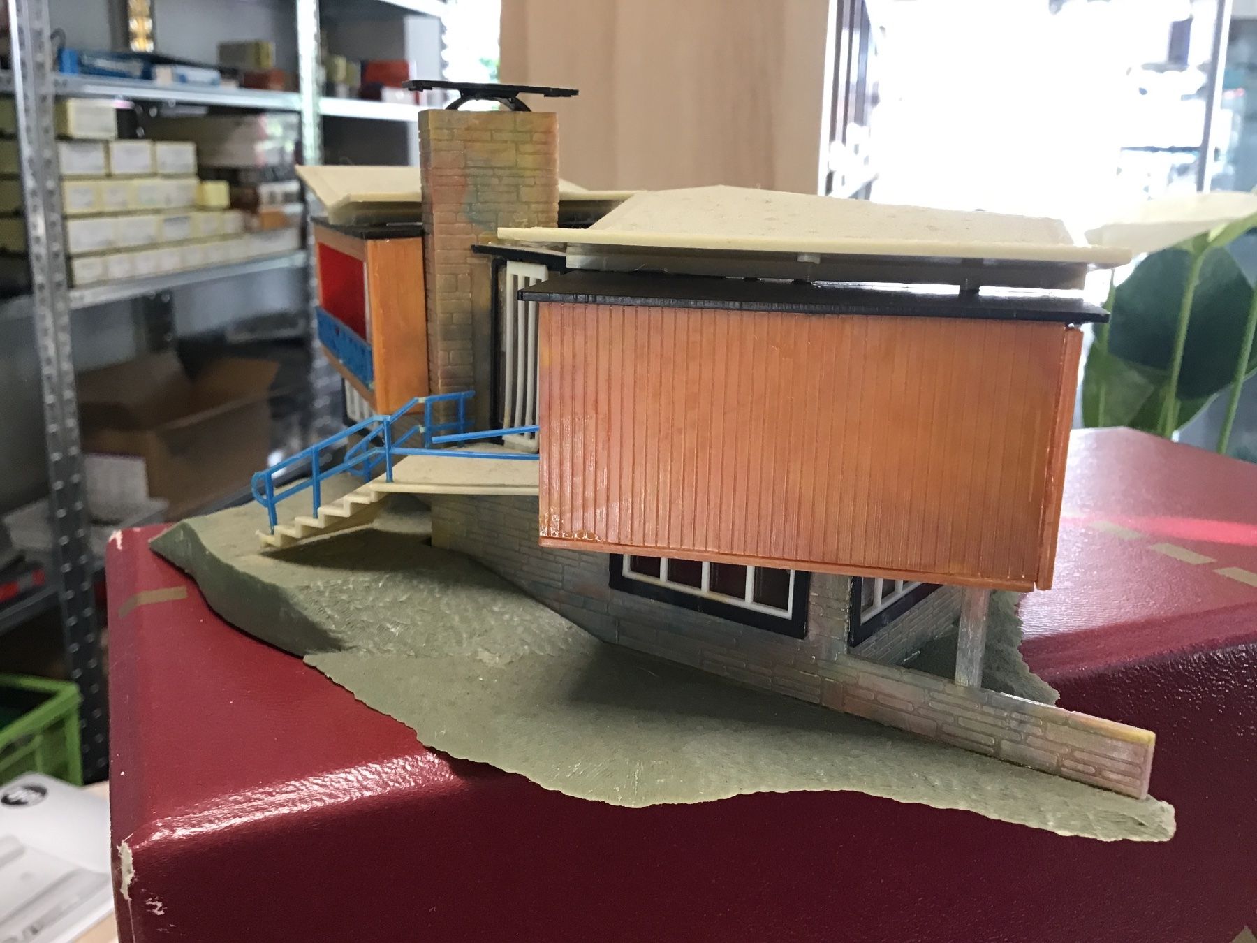 Faller Modellini di ferrovie: FALLER SPUR H0 BERÜHMTE VILLA – Usato da Männedorf venduto da Spezial-Modelle 1