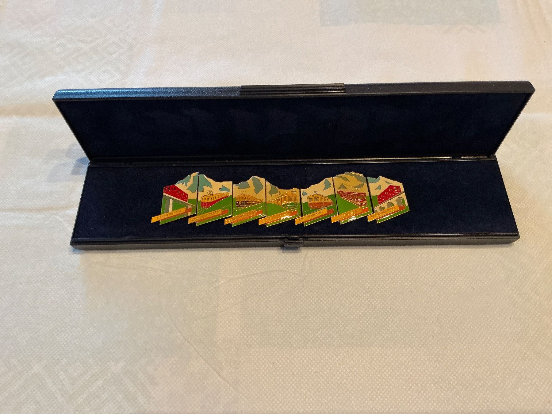Spille & Fermagli: Pin - Serie – Nuovo (secondo la descrizione) da Münsingen venduto da ernstzehr