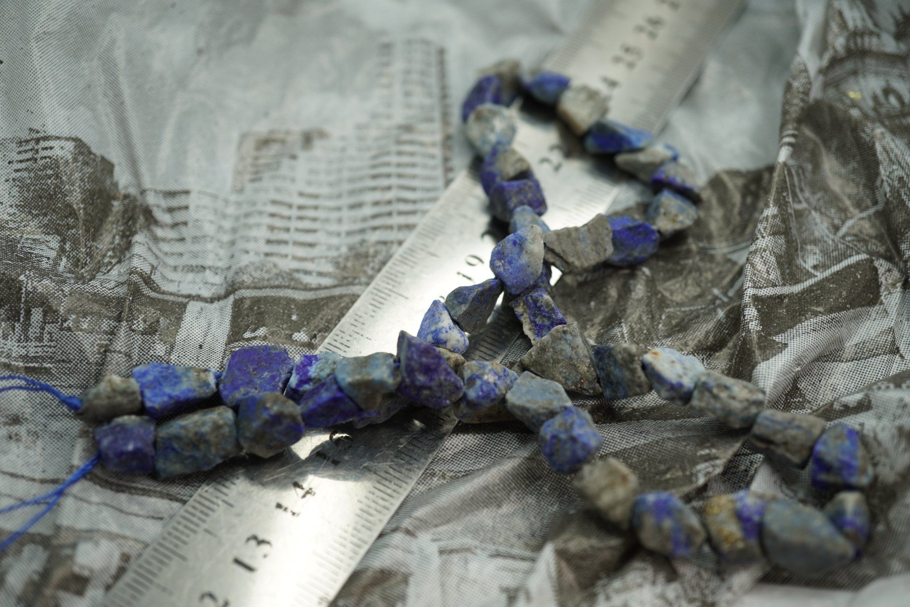 Minerali & Pietre curative: Lapis Lazuli   Nugget   Strang   (Räumung!) – Nuovo e nell'imballaggio originale da Eschenbach SG venduto da topstone 3