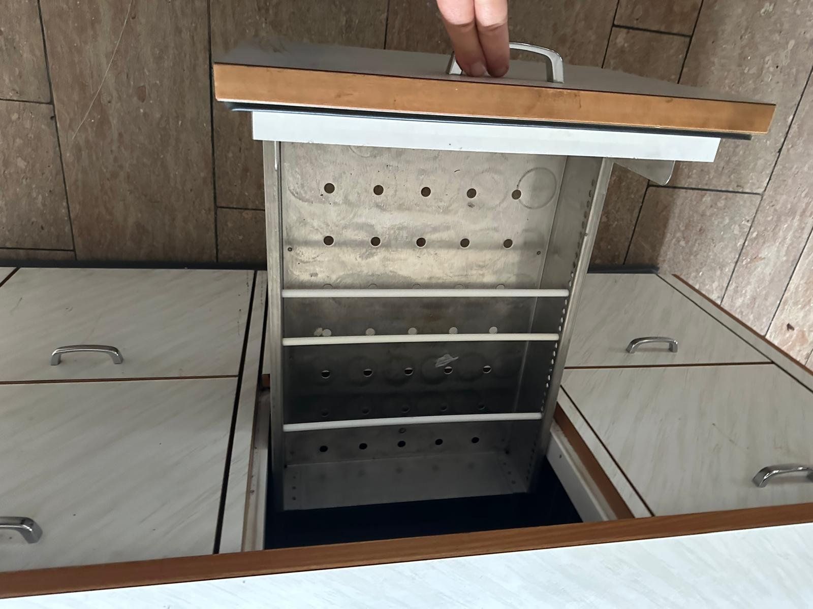 Frigoriferi: Barkühltisch Getränkekühlschrank – Usato da Spreitenbach venduto da Space_X 5