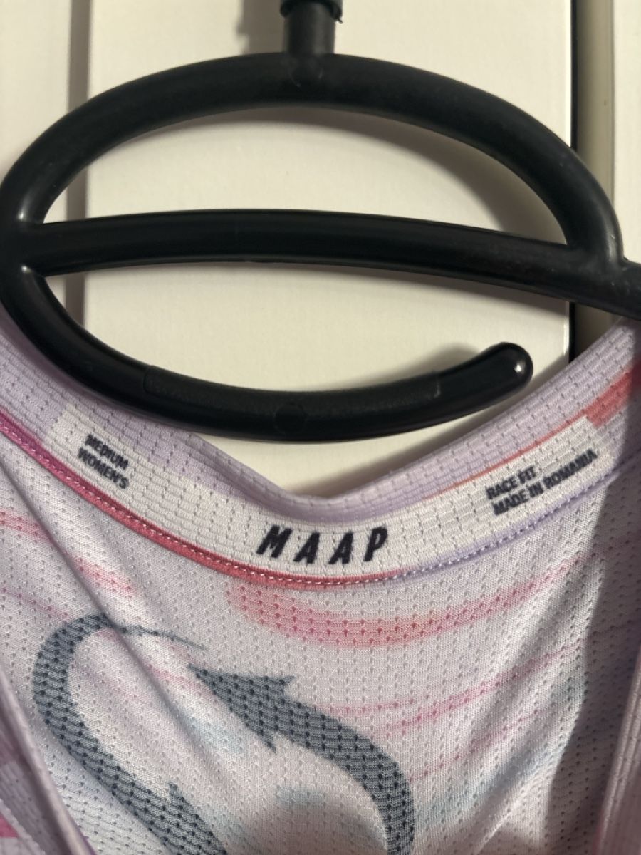 Canottiere & Pantaloni: MAAP longsleeve jersey – Usato da Bern venduto da Elena_M 2