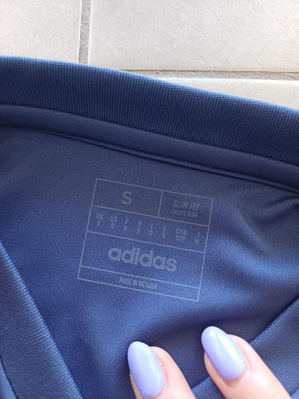 Adidas Leibchen & Hosen: maillot de football – Neu (gemäss Beschreibung) aus Collonges von cam_72xf 2