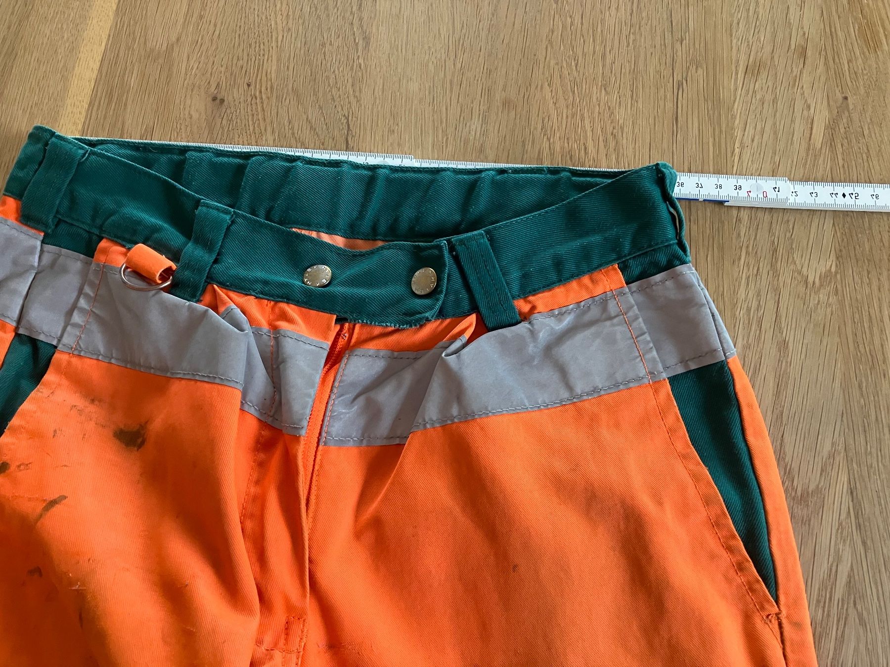 Pantaloni: Arbeitskleidung Arbeitshose Bauarbeiter Gr. 38 – Usato da Bettwiesen venduto da Zustand57 5