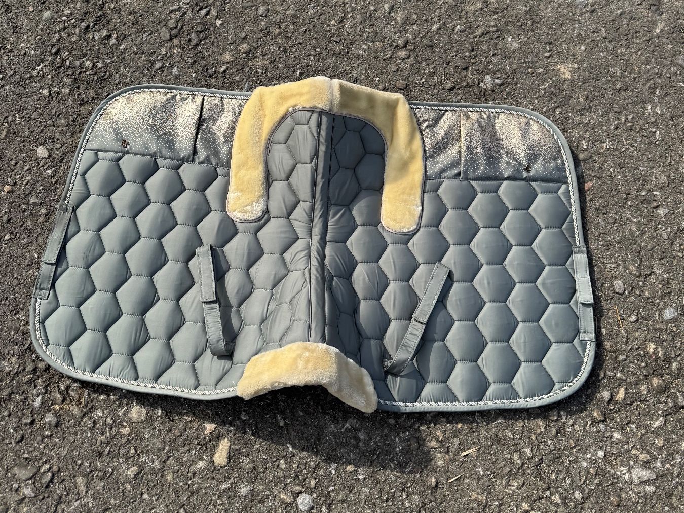 Selle & Accessori: Verschiedene DR Schabracken – Usato da Lupfig venduto da joy_lk5k 6