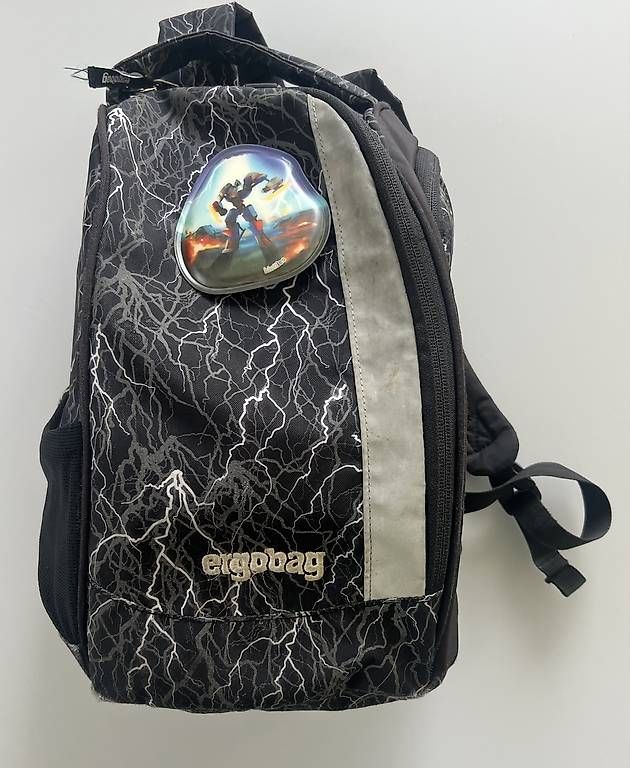 Ergobag Borse & Zaini: Ergobag Super ReflektBär Schulsack inkl. Etui und Zubehör – Usato da Bellach venduto da Fschoenbaechler 4