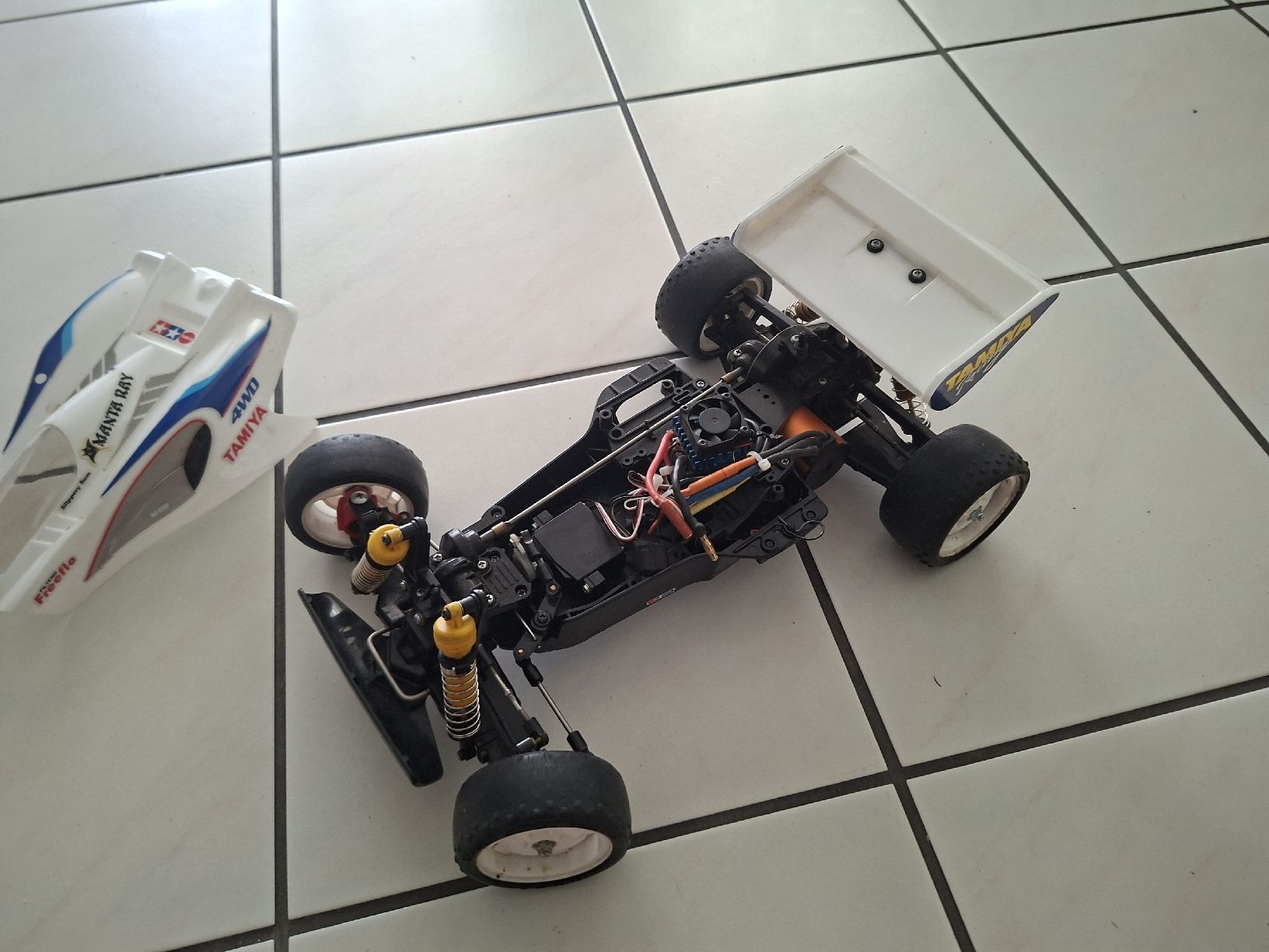 Tamiya RC Modellbau: Tamiya Manta Ray mit Brushless Set – Gebraucht aus Schattdorf von mamo1952 1