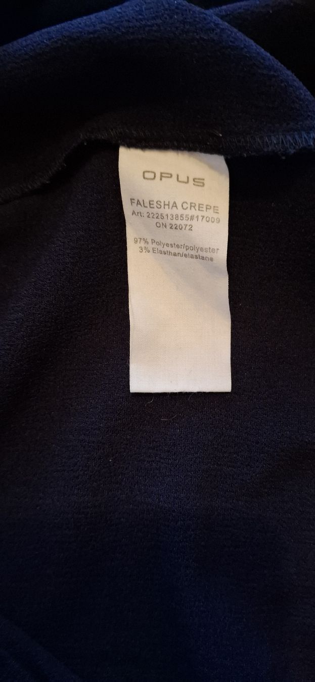 Opus Tops: OPUS Oberteil Dunkelblau Groesse 38 – Gebraucht aus Rheinfelden von tab_lys6 2