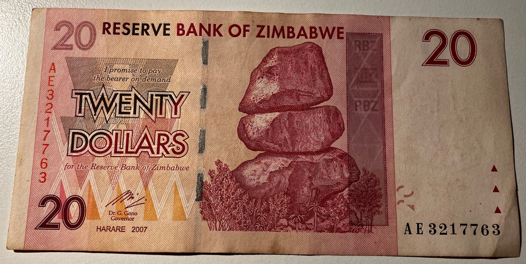 Banconote: Zimbabwe 20 Dollars 2007 – Usato da Algetshausen venduto da Carrhard