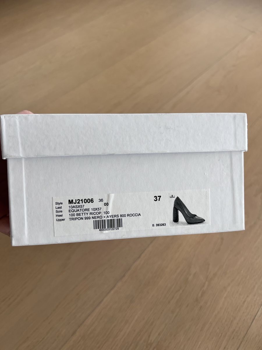 Marc Jacobs Damenschuhe: Marc Jacobs Black Pumps with Python Heel - Size 37 – Neu und originalverpackt aus Pully von opa_k78q 5