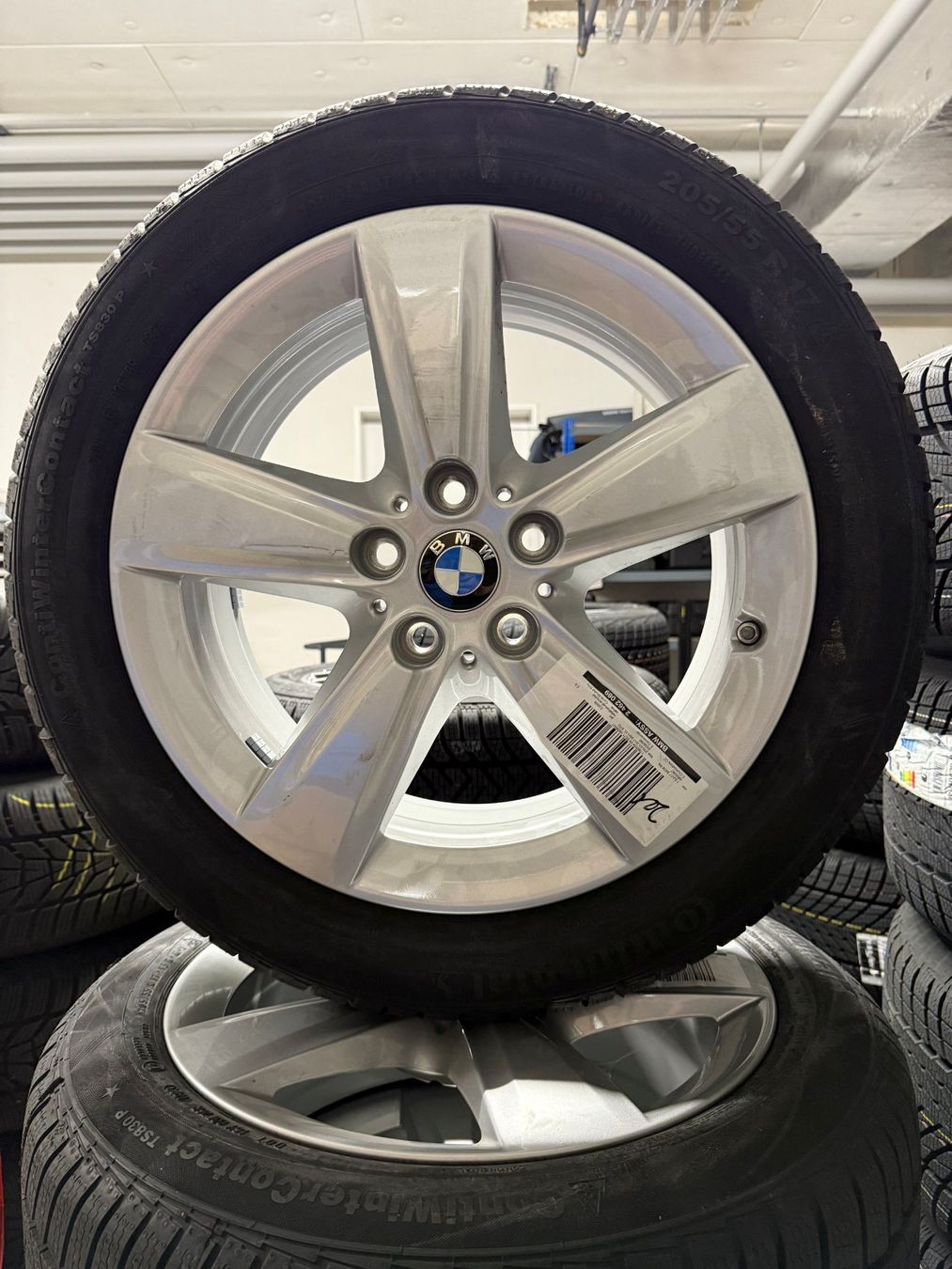 BMW Pneus & Kompletträder: Originaler Satz BMW Winterkomplettrad F45 – Neu (gemäss Beschreibung) aus Wil SG von sefawag