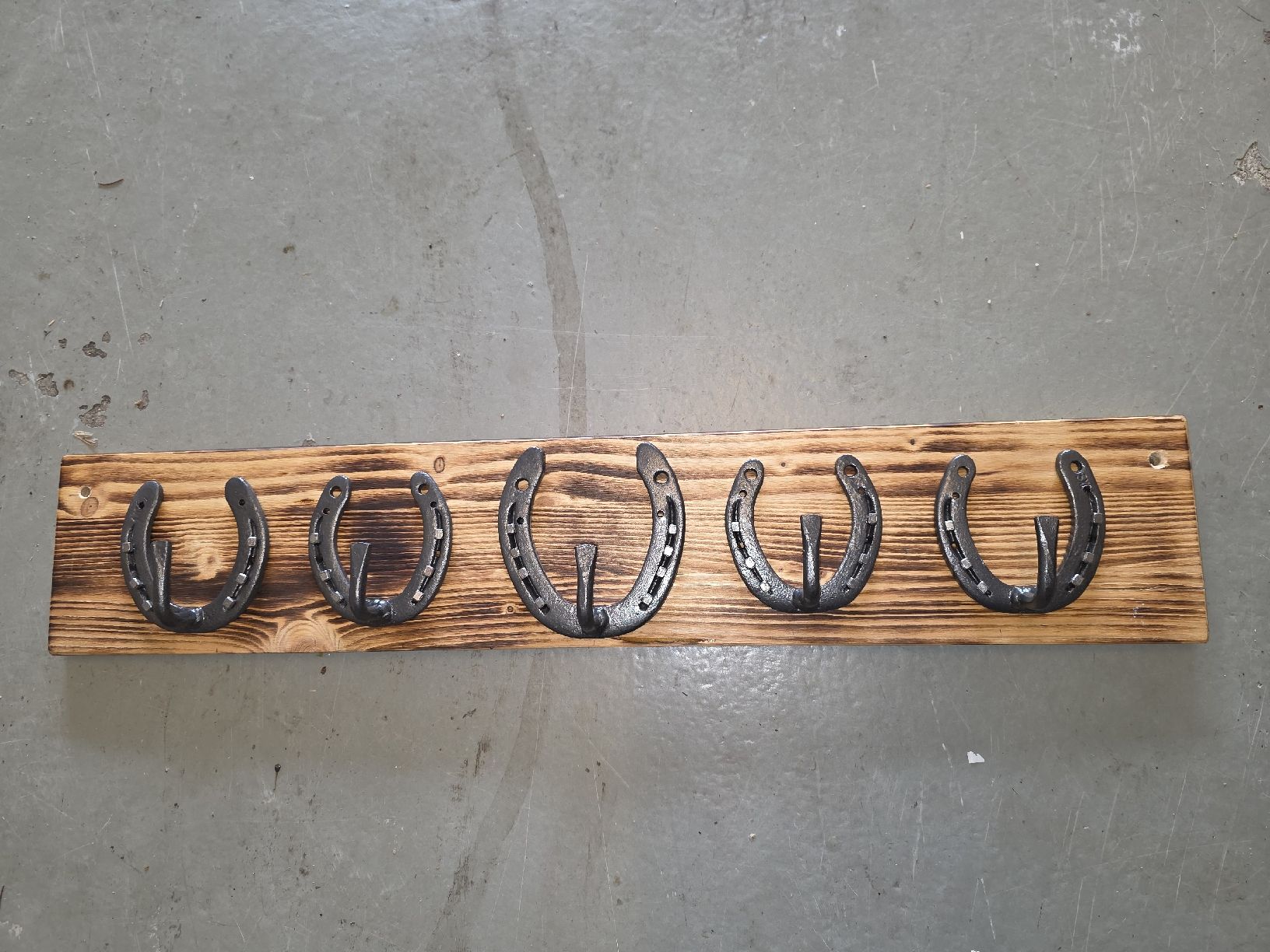 Altro in Accessori per animali: Hufeisen Jackenhalter – Nuovo (secondo la descrizione) da Bäriswil BE venduto da Simon_Kreativwelt