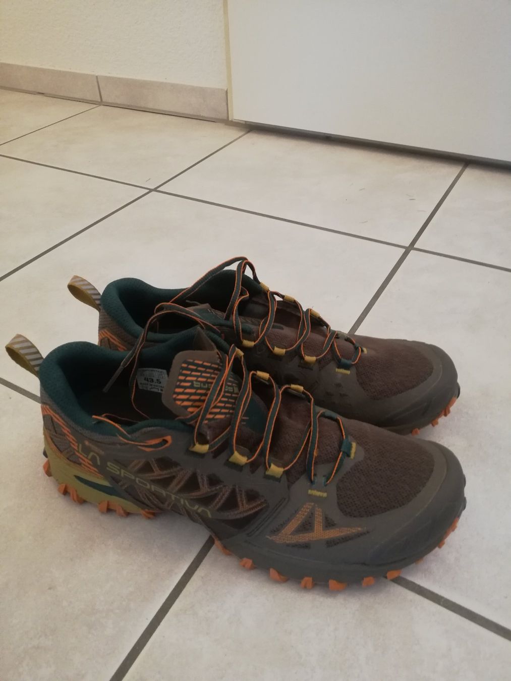 La Sportiva Scarpe da uomo: La sportiva Trekkingschuh – Usato da Steffisburg venduto da Helipilot73