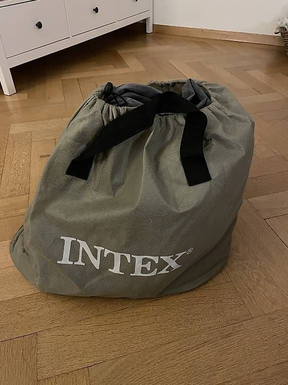 Matelas: Lit gonflable - Intex - Luftbett – Neuf (Voir description) à Biel/Bienne par hau_bd95