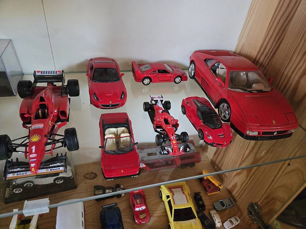 Modellautos: 37 Modell Autos mit Vitrine  – Gebraucht aus Biel/Bienne von Rouf7 2