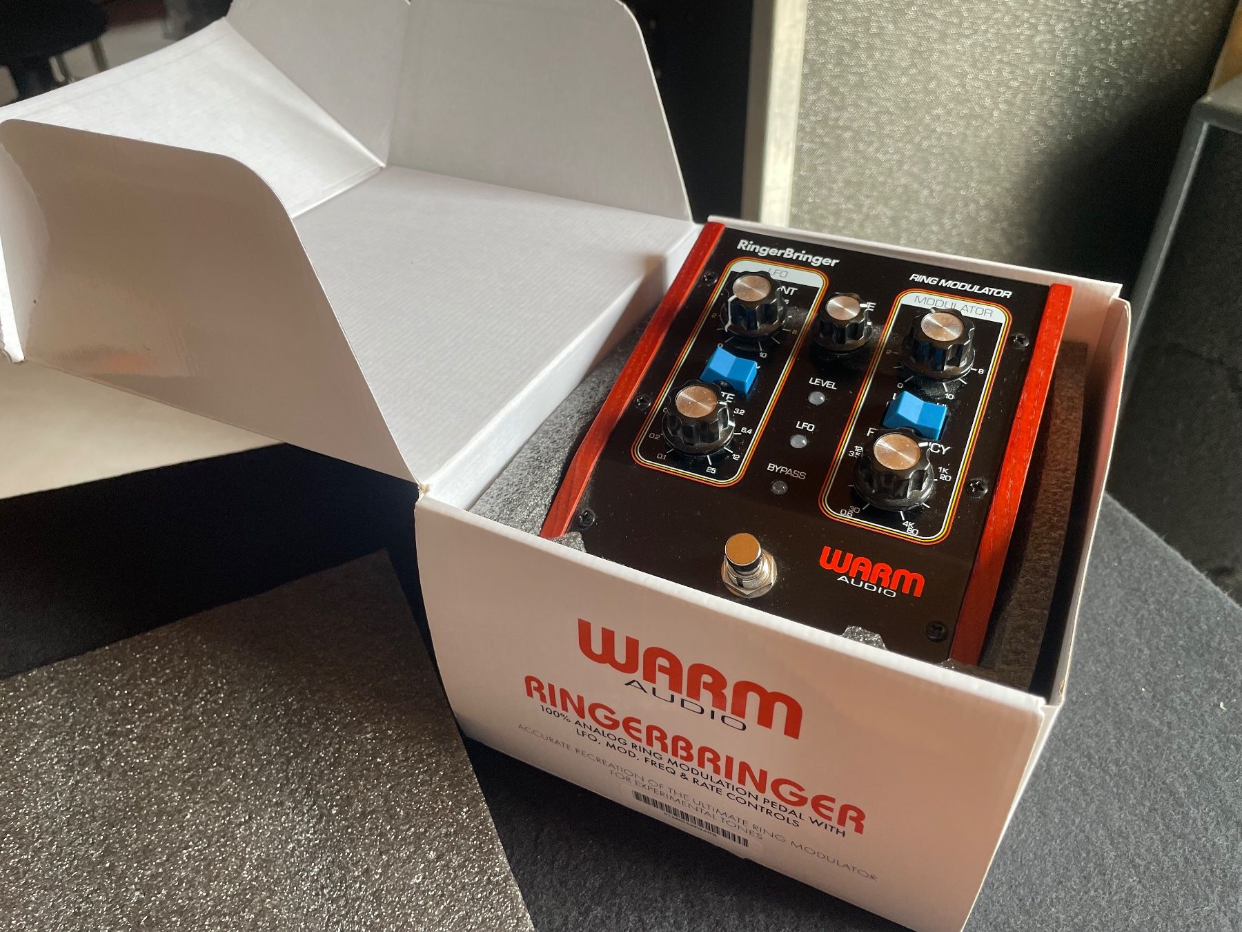 Strumenti musicali: Warm Audio Ringer Bringer WA-RB Ring Modulator effekt – Usato da Embrach venduto da xenovolcano