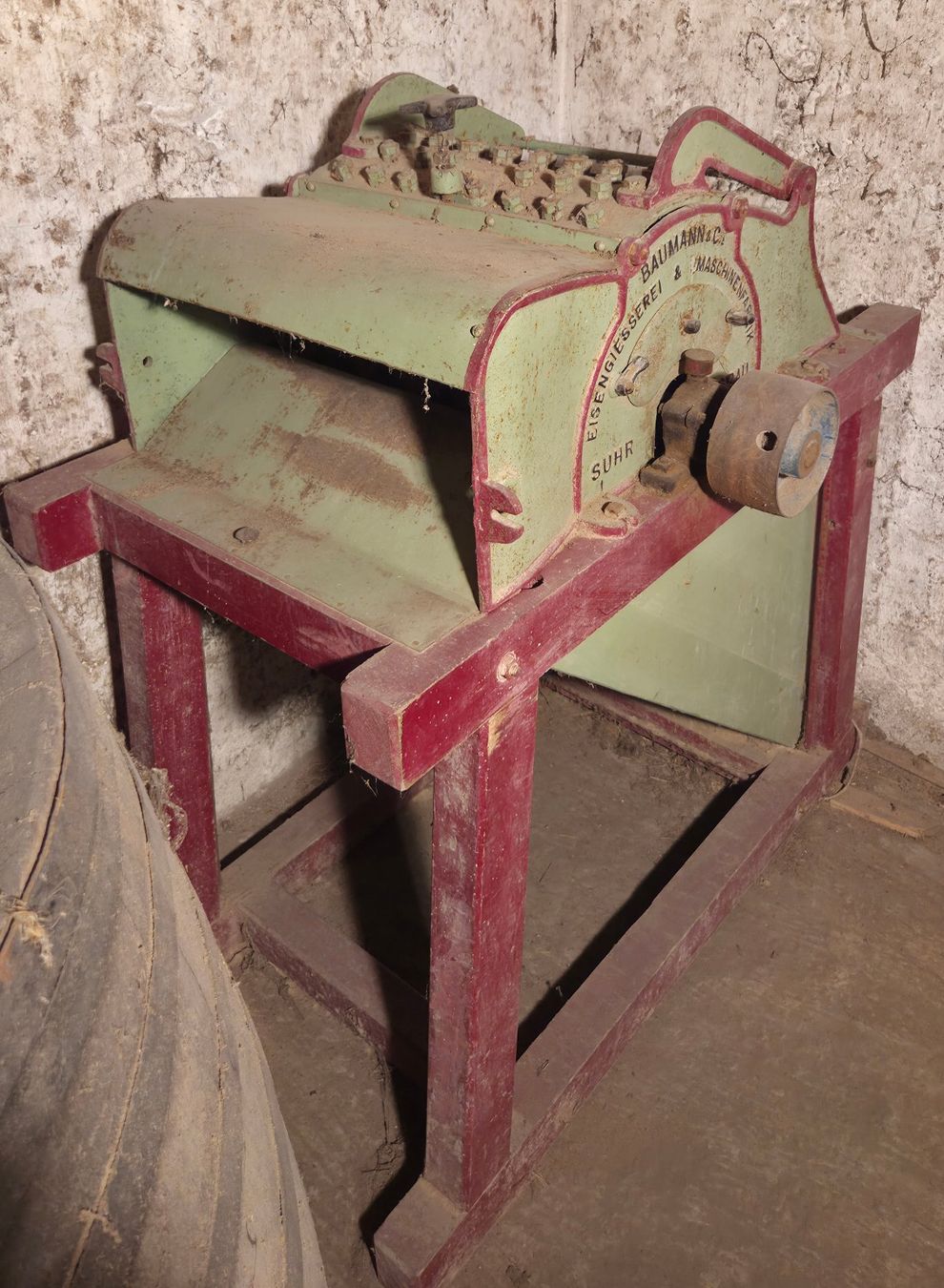 Toutes les décorations: antike Dreschmaschine – D'occasion à Kirchdorf AG par hallobox 1
