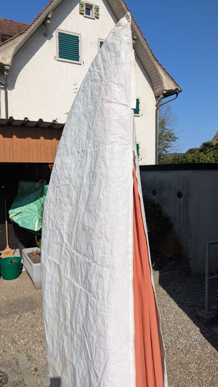 Sonnenschirme: Sonnenschirm Zangenberg orange mit Schirmständer – Gebraucht aus Rupperswil von Svelos 4