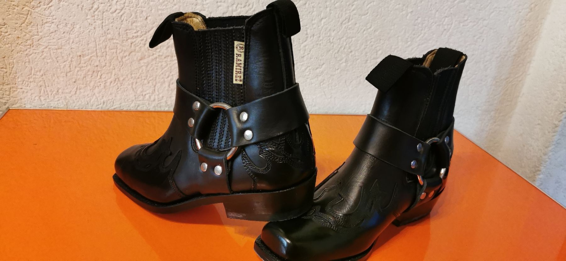 Scarpe da donna: RAMIREZ Lederstiefeletten Gr. 36  – Usato da St. Niklaus VS venduto da Distel60 7